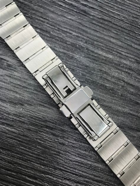 omega watch straps replacement uk.